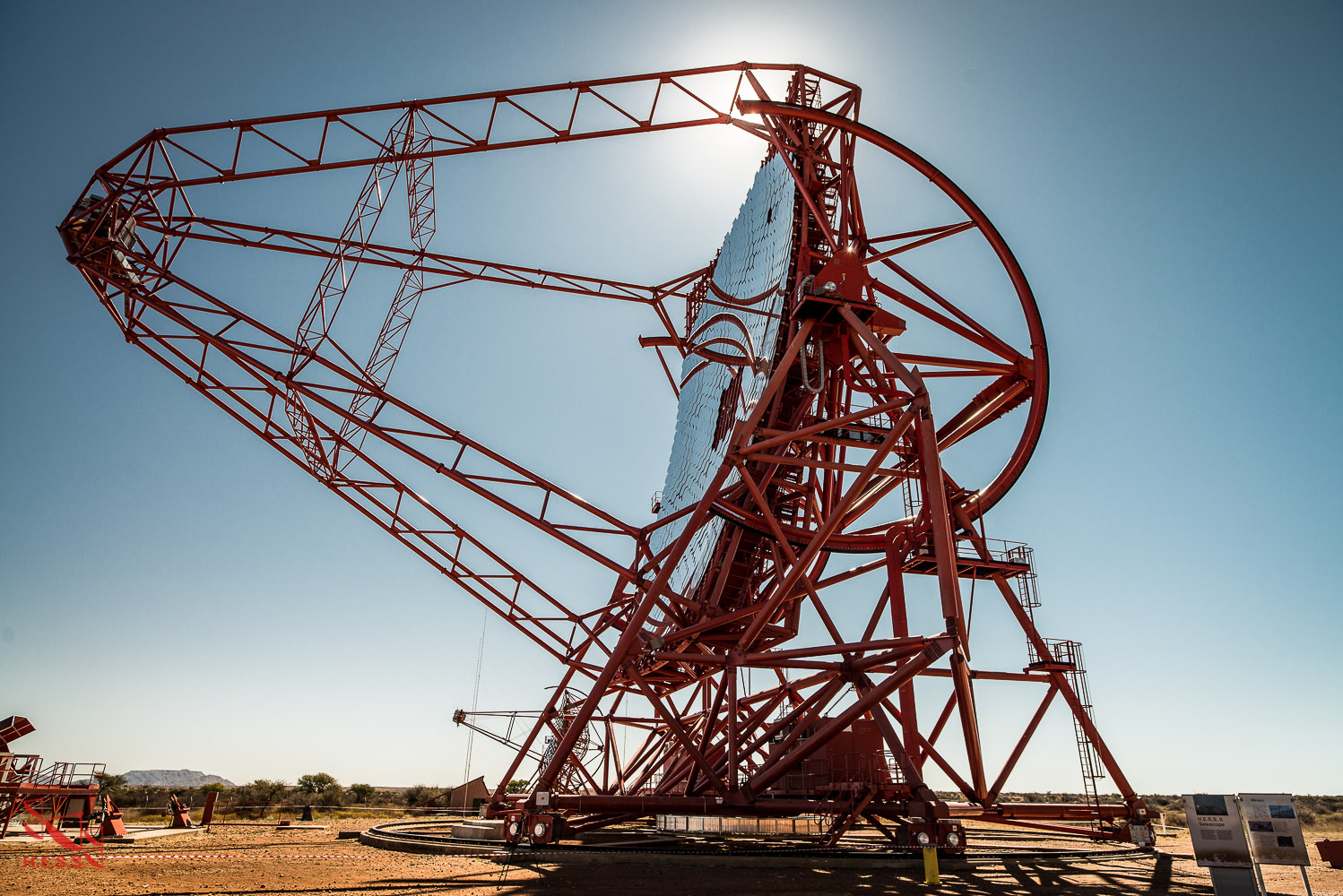 Photo of one of the HESS telescopes